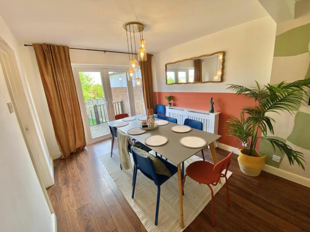 Coventry Huge 4Bed 2Bath Private Parking Nec By Empower Homes Exterior photo